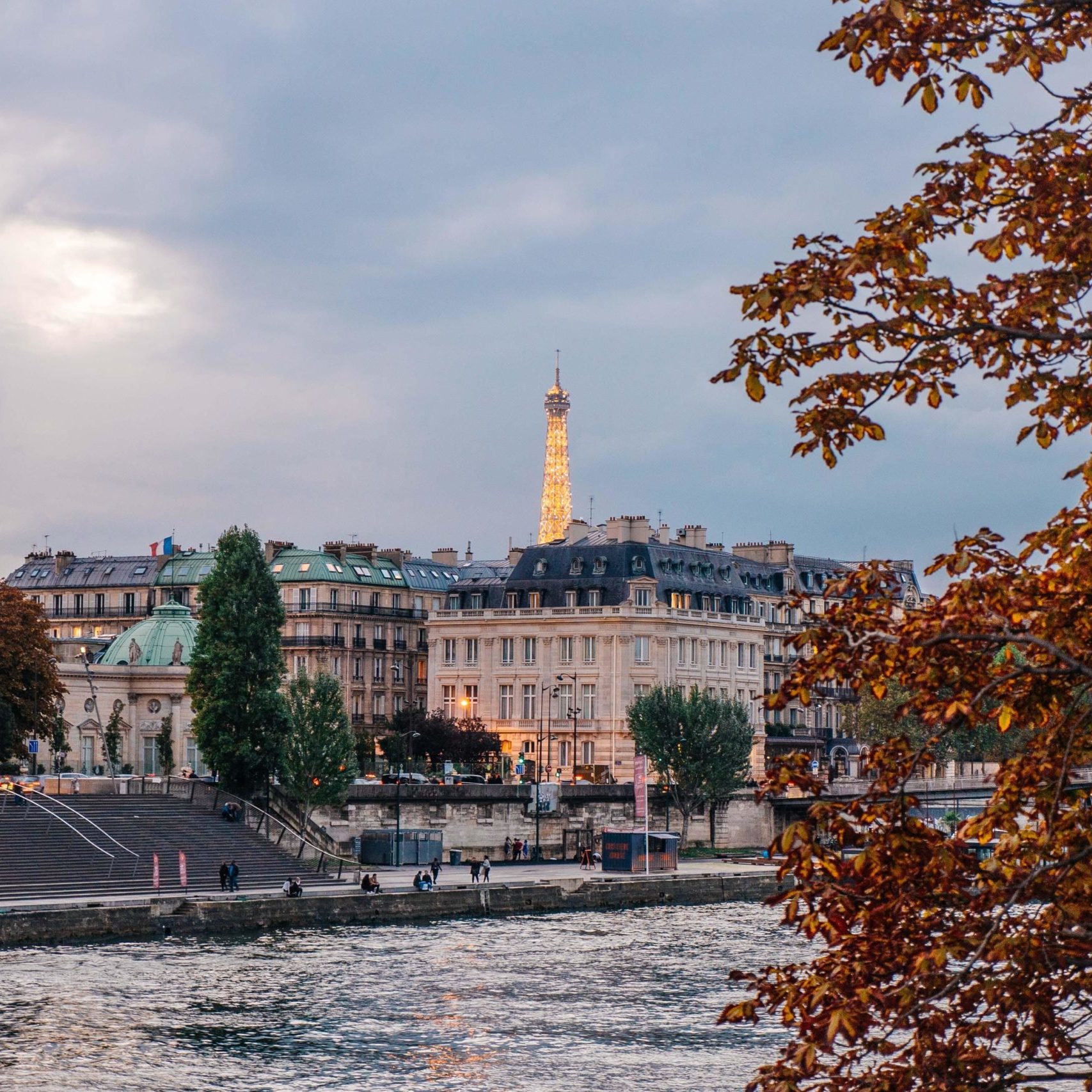 Vue des quais de Seine à Paris