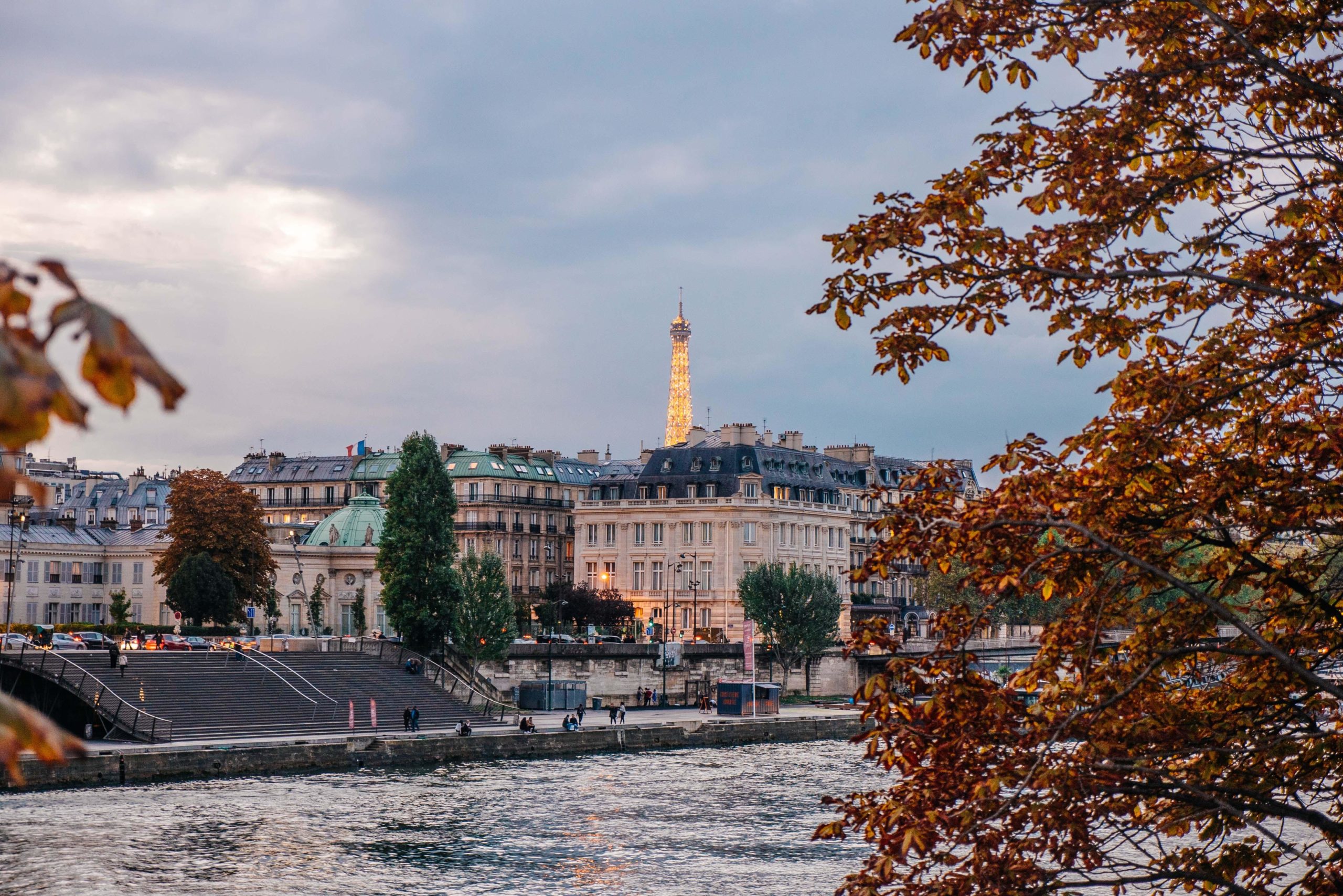 Paris Vue des quais de Seine à Paris